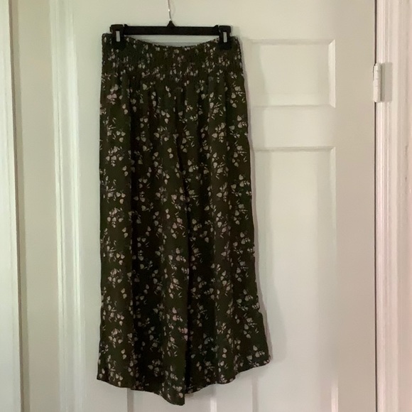 Coco & Jaimesom wide leg crops - Picture 4 of 4